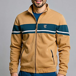 Close-up of Dune fleece jacket pakistan zip pocket